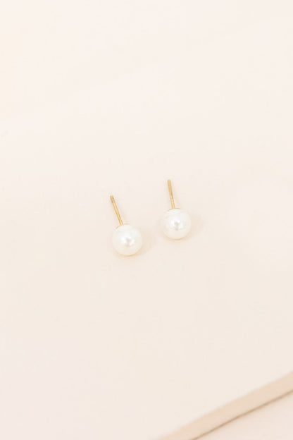 Flawless Pearl Stud Earrings- Small