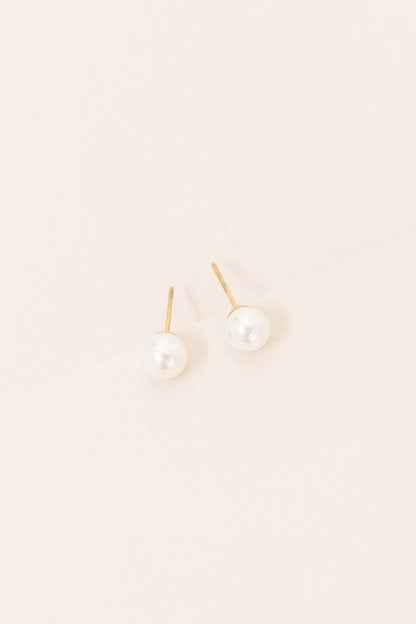 Flawless Pearl Stud Earrings- Small