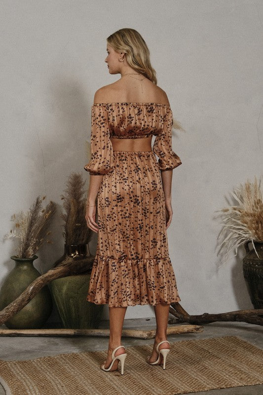 ABSTRACT PRINT OFF SHOULDER O RING  MAXI DRESS