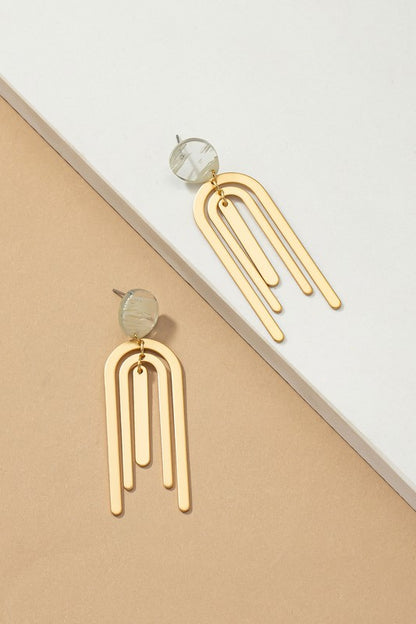 Double metal arch and a stick drop earrings