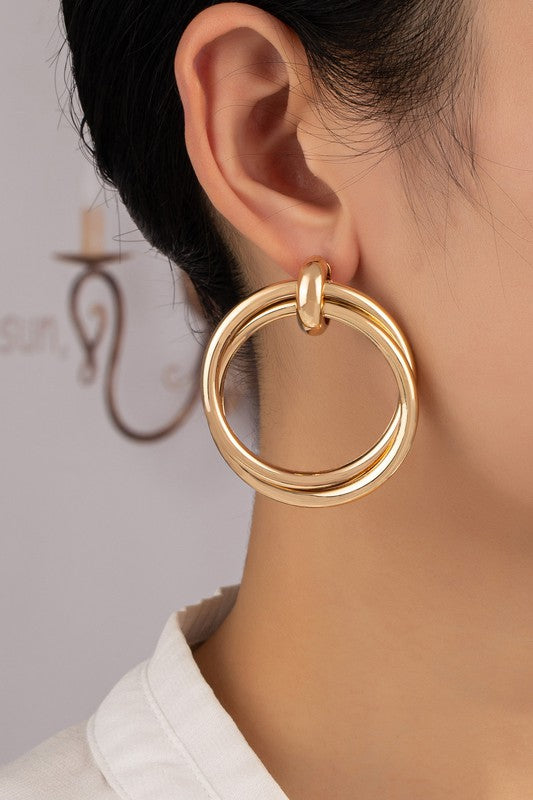 Very lightweight double tube hoop earrings