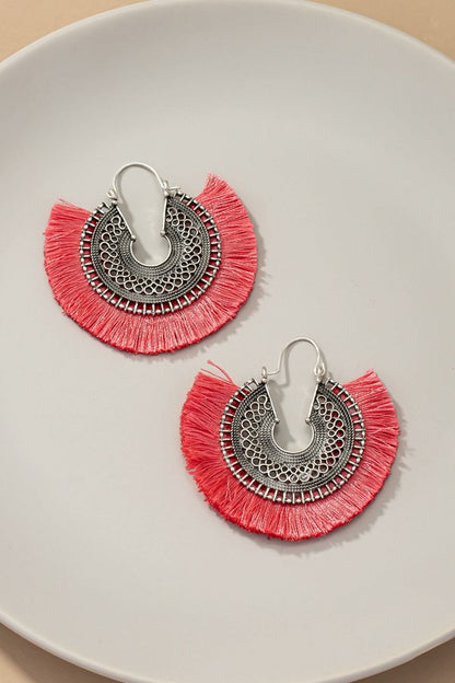 Openwork round disk earrings with tassels