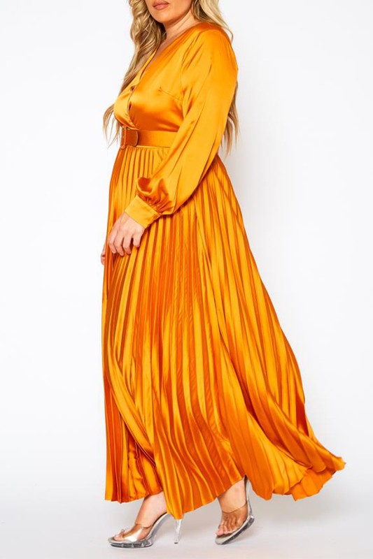 Plus Size Pleated Maxi Flare Dress