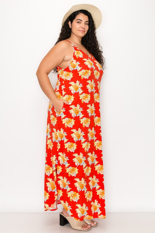 PLUS SIZE SLEEVELESS MAXI DRESS WITH POCKETS.