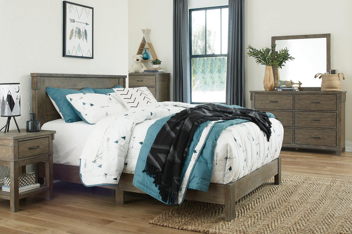 Ashley Shamryn Brown Gray Casual Full Panel Bed B436-72