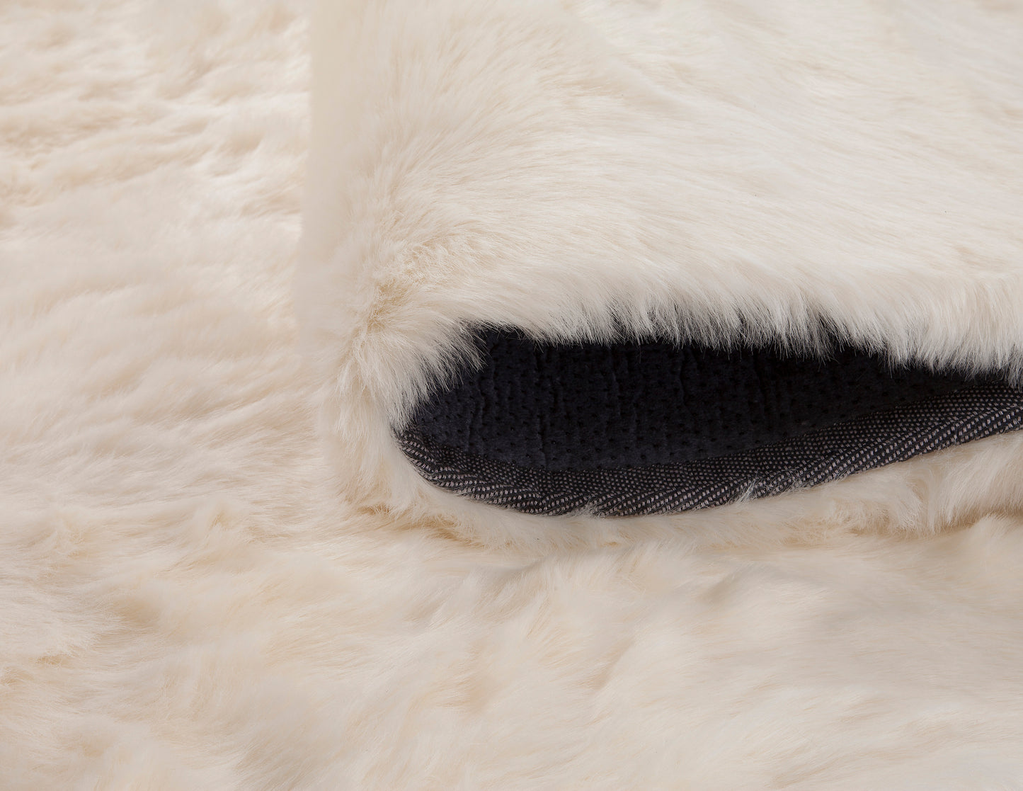 Ivory Faux Fur Area Rug 5x8