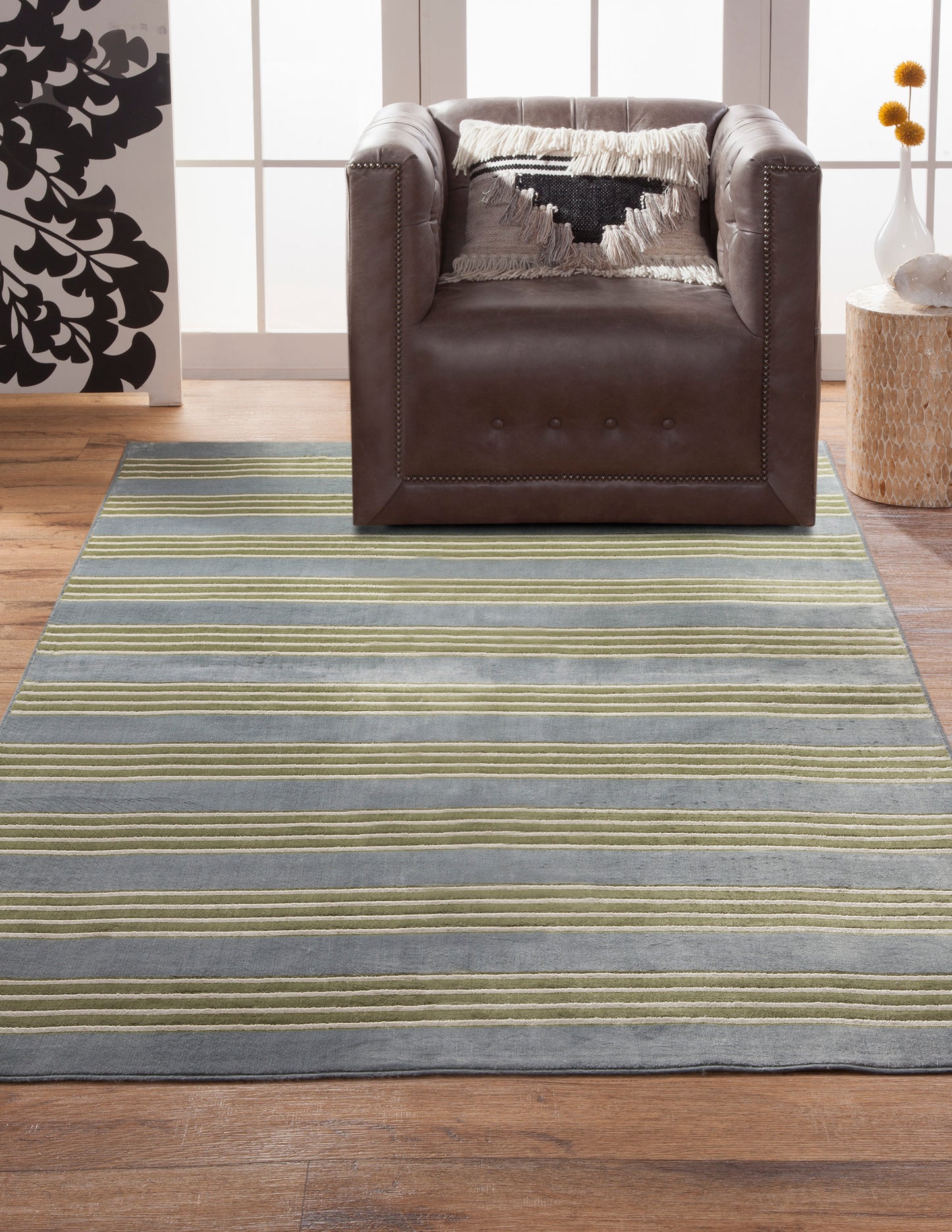 Tomkin Light Blue/Green/Ivory Area Rug 5x8