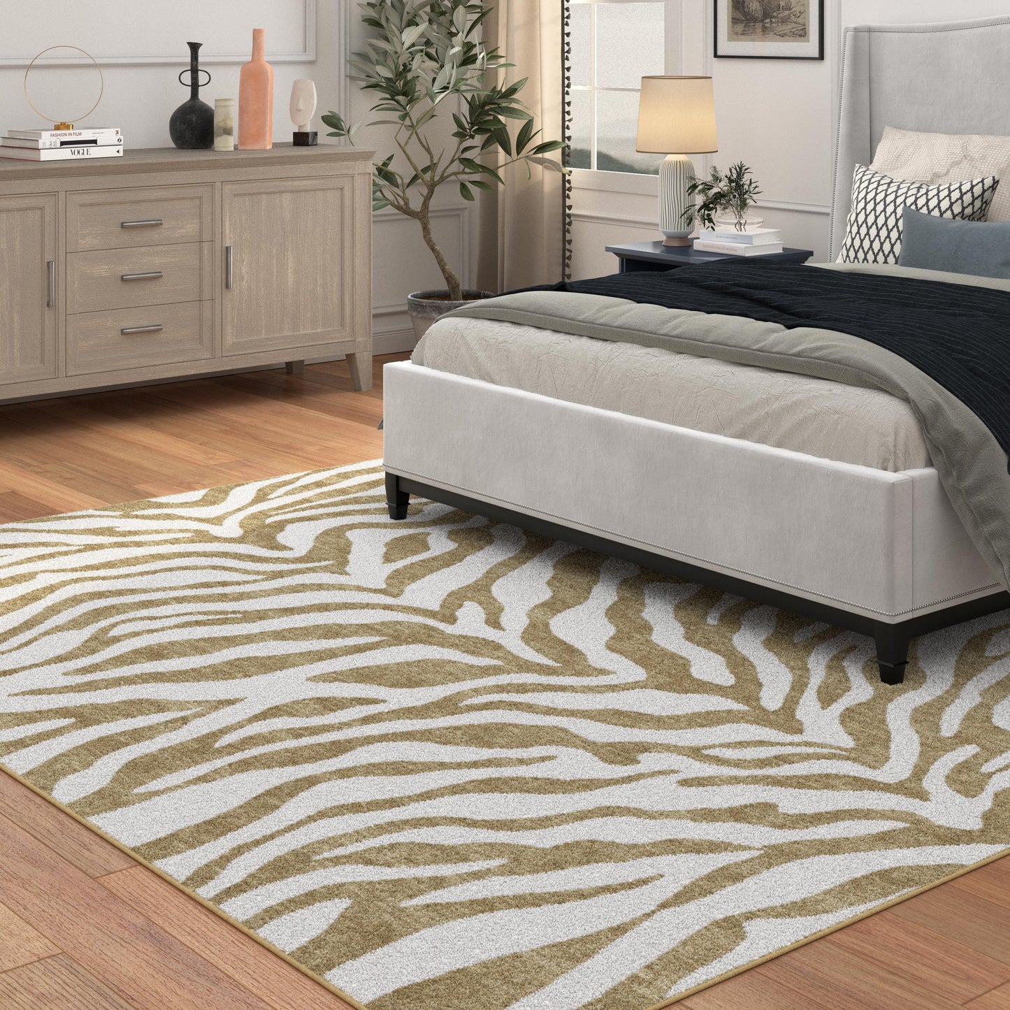 Tabora Beige and Gold Viscose Area Rug 5x8