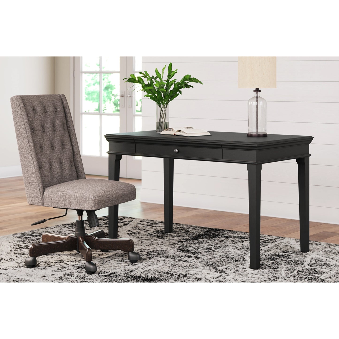 Ashley Beckincreek 48" Traditional Home Office Desk H778-10