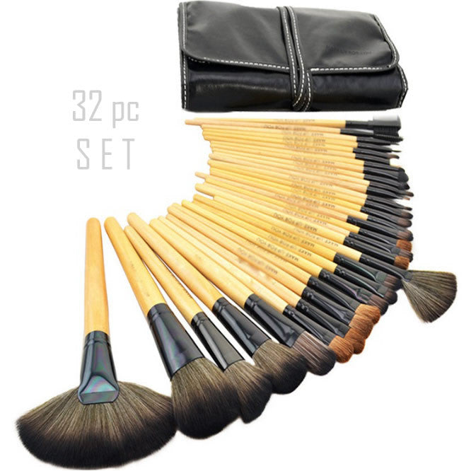 Sculptor 32 Piece High Quality Wooden Makeup Brush Set by VistaShops