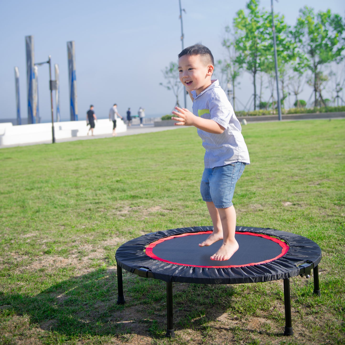 40 Inch Mini Exercise Trampoline for Adults or Kids - Indoor Fitness Rebounder Trampoline with Safety Pad | Max