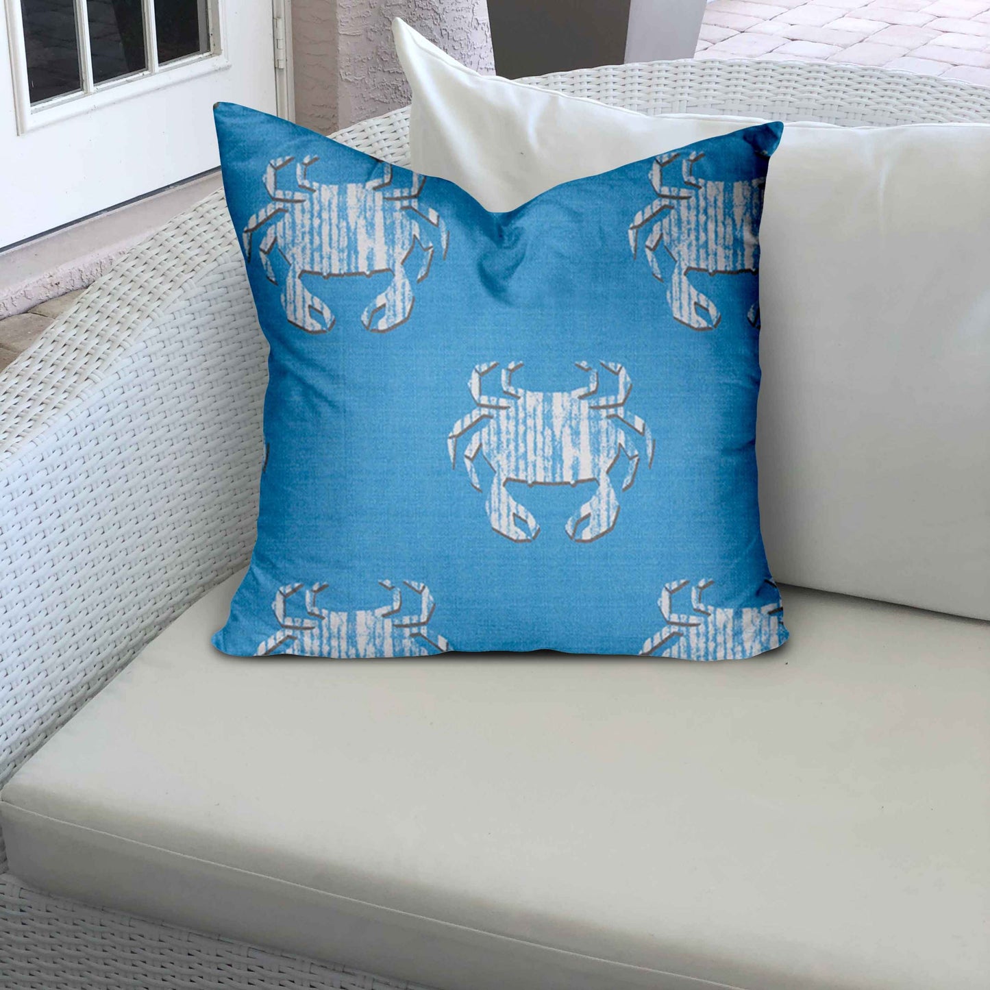 CRABBY Indoor/Outdoor Soft Royal Pillow, Envelope Cover with Insert, 18x18