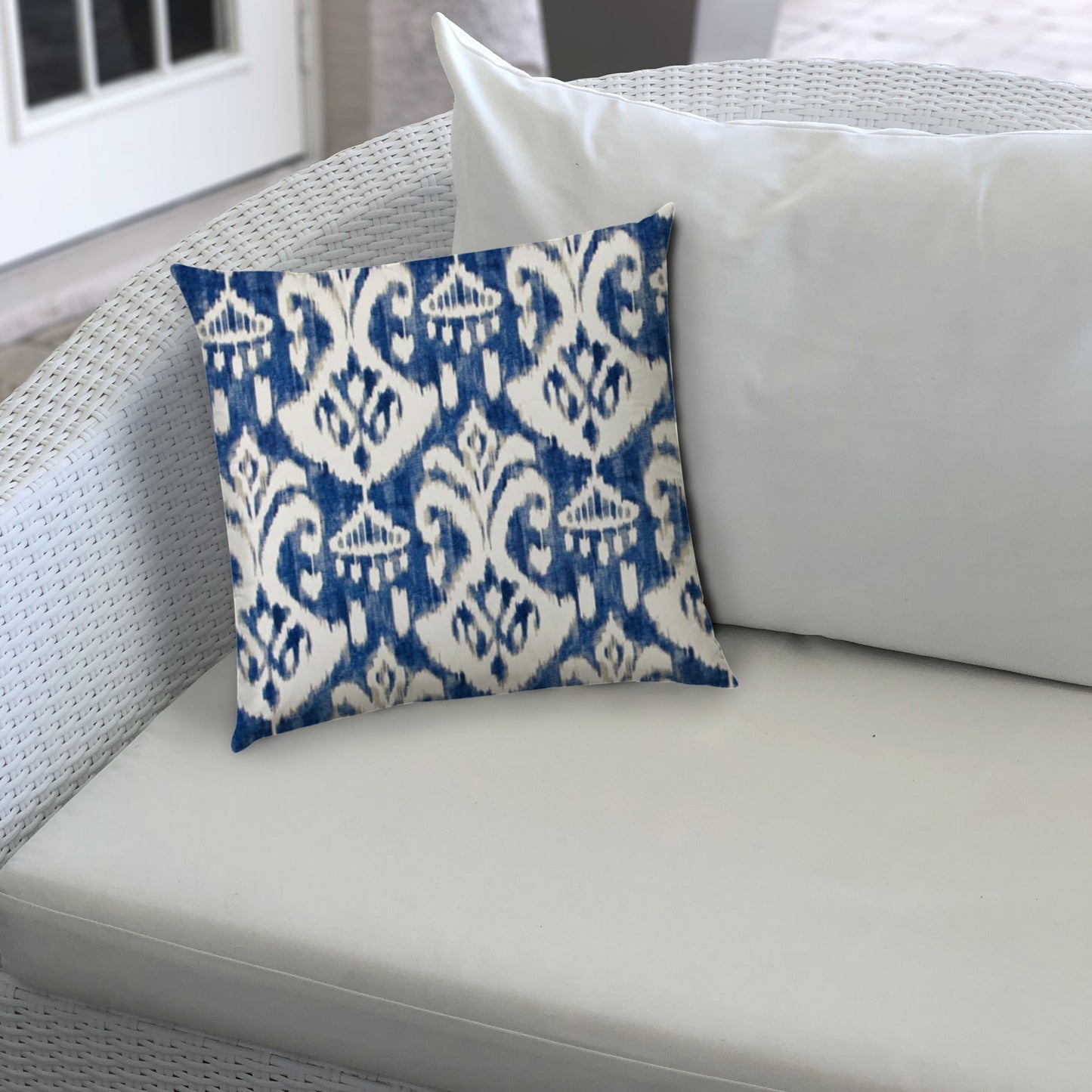 BRINDLE Indoor/Outdoor Pillow - Sewn Closure