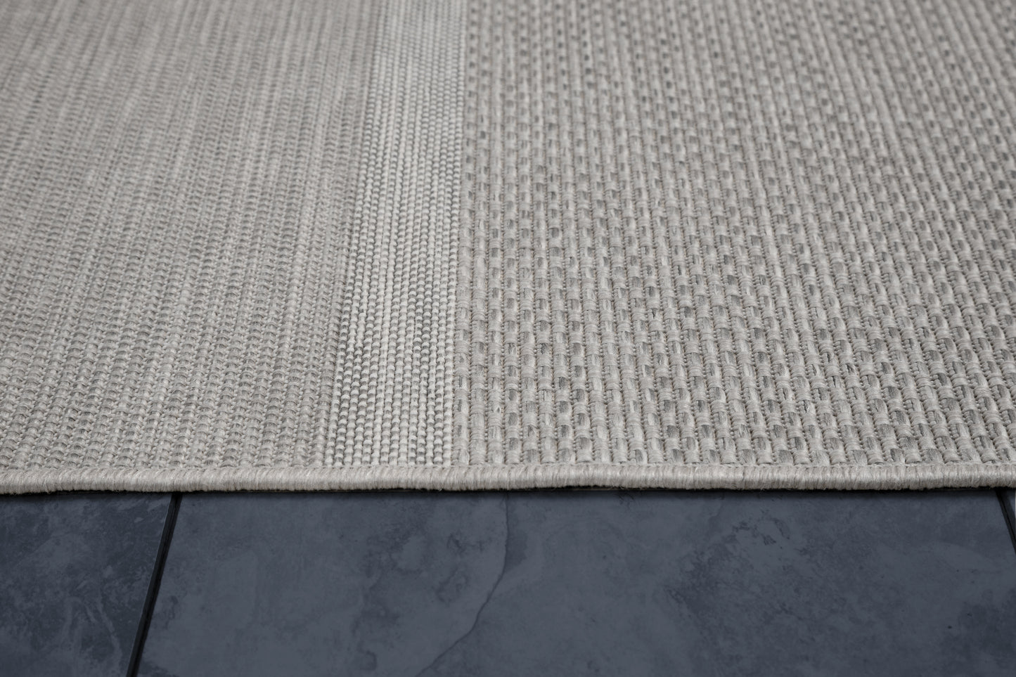 Sands Sand, Neutral Indoor / Outdoor Polypropylene Area Rug 5x8