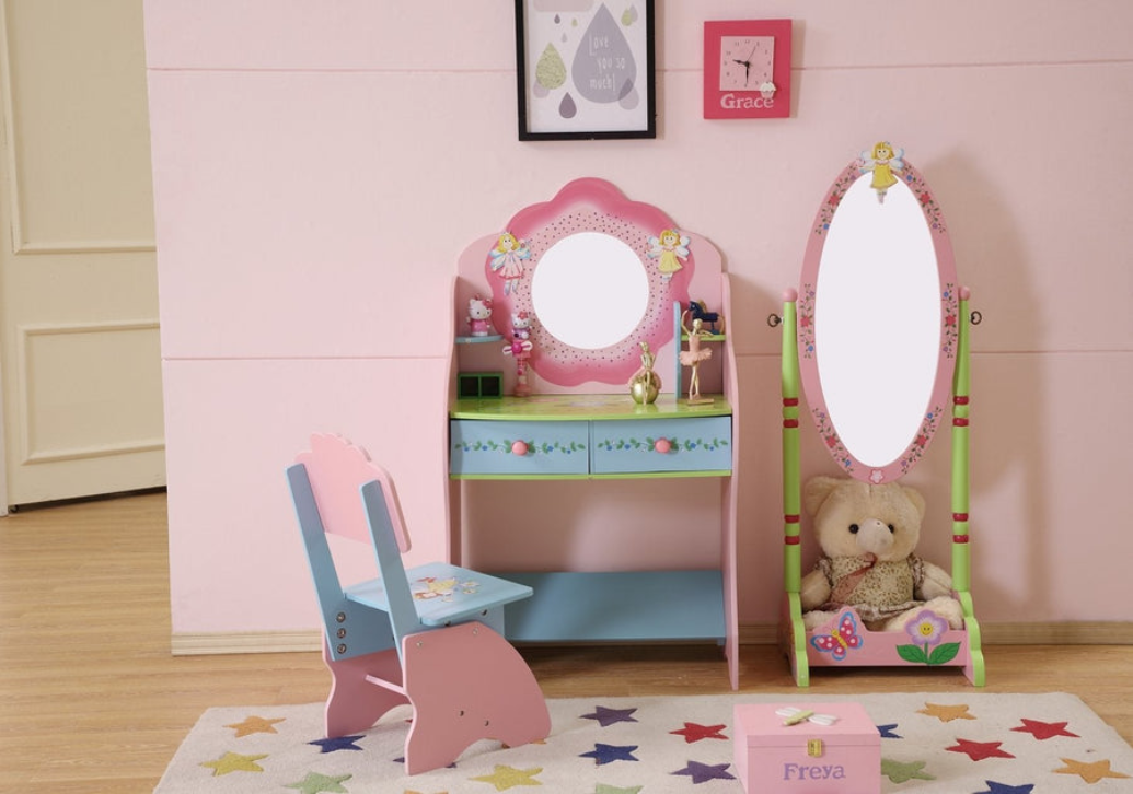 Kids Funnel Olivia the Fairy Girl‘s Dressing Table with Chair