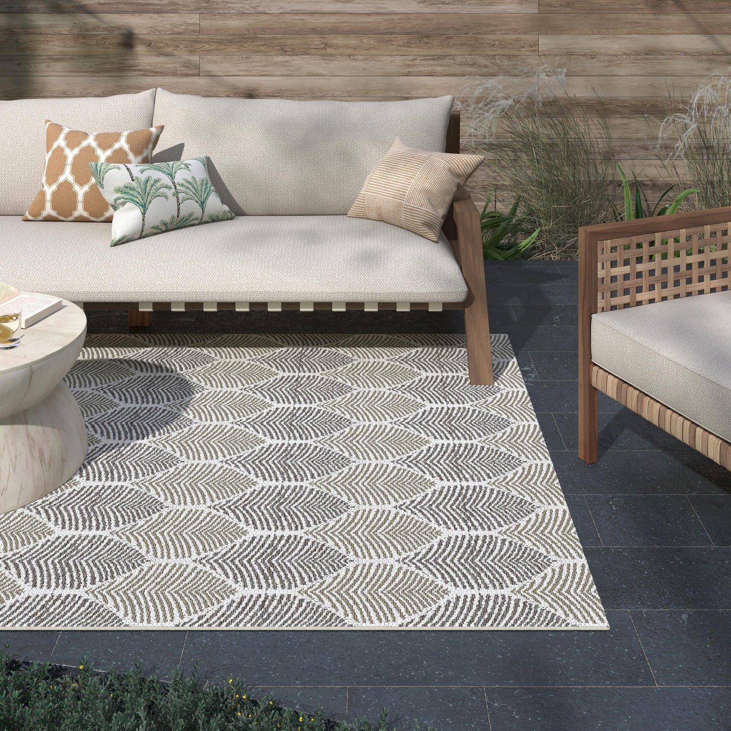 Foliage White, Neutral Indoor / Outdoor Polypropylene Area Rug 8x10