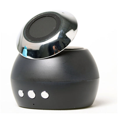 Mobile Magnet Holder And Speaker by VistaShops