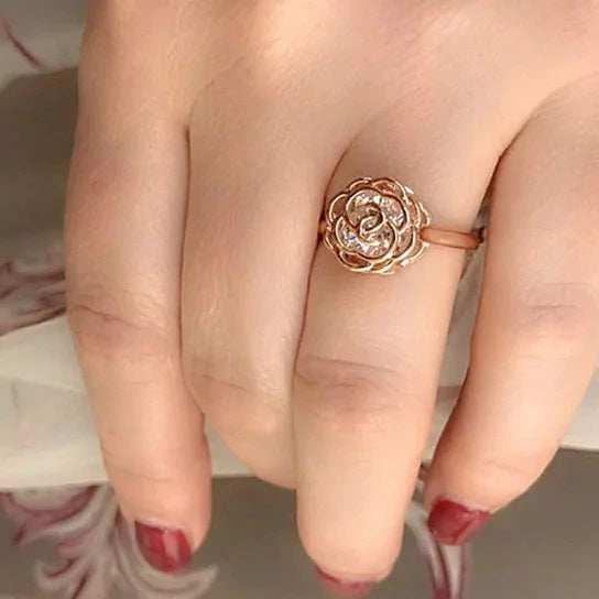 Rose Is A Rose Set of 4 or Rings In 18kt Rose Crystals In White Yellow And Rose Gold Plating by VistaShops