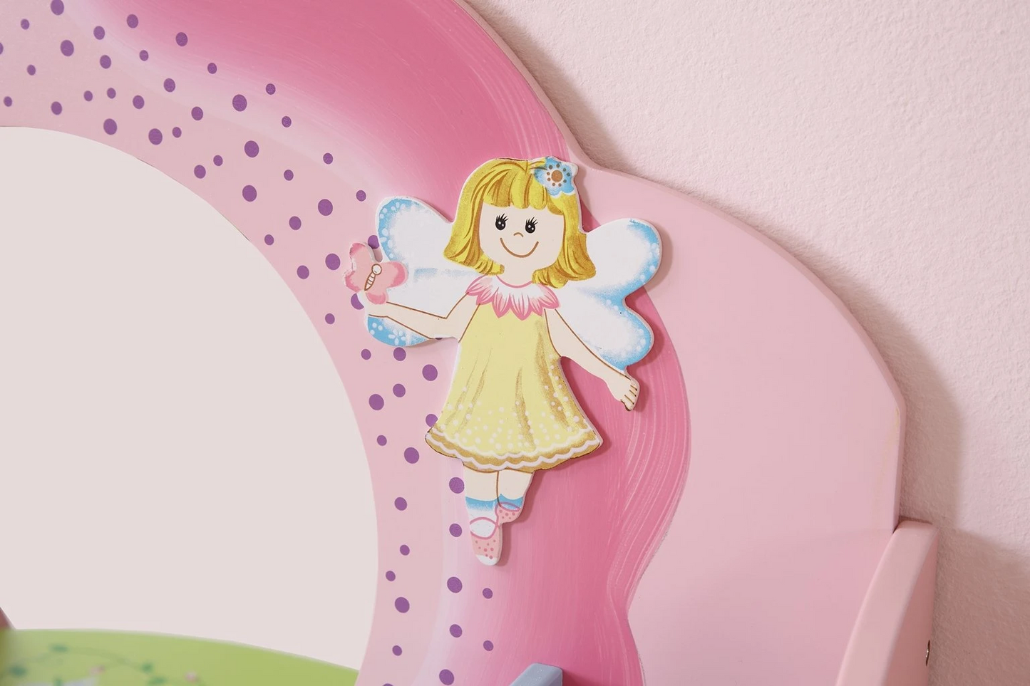 Kids Funnel Olivia the Fairy Girl‘s Dressing Table with Chair