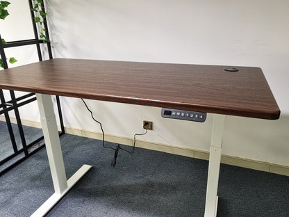 Electric Standing Desk  with Dual Motor Height Adjustable Sit Stand Desk Computer Workstation with USB Charge
"	
，Silver Grey