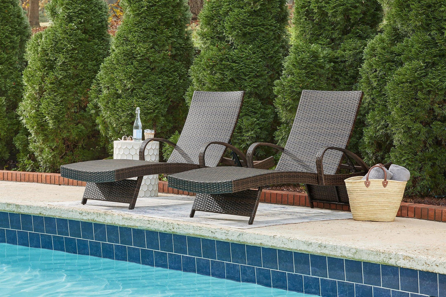 Ashley Kantana Brown Casual Chaise Lounge (set of 2) P283-815