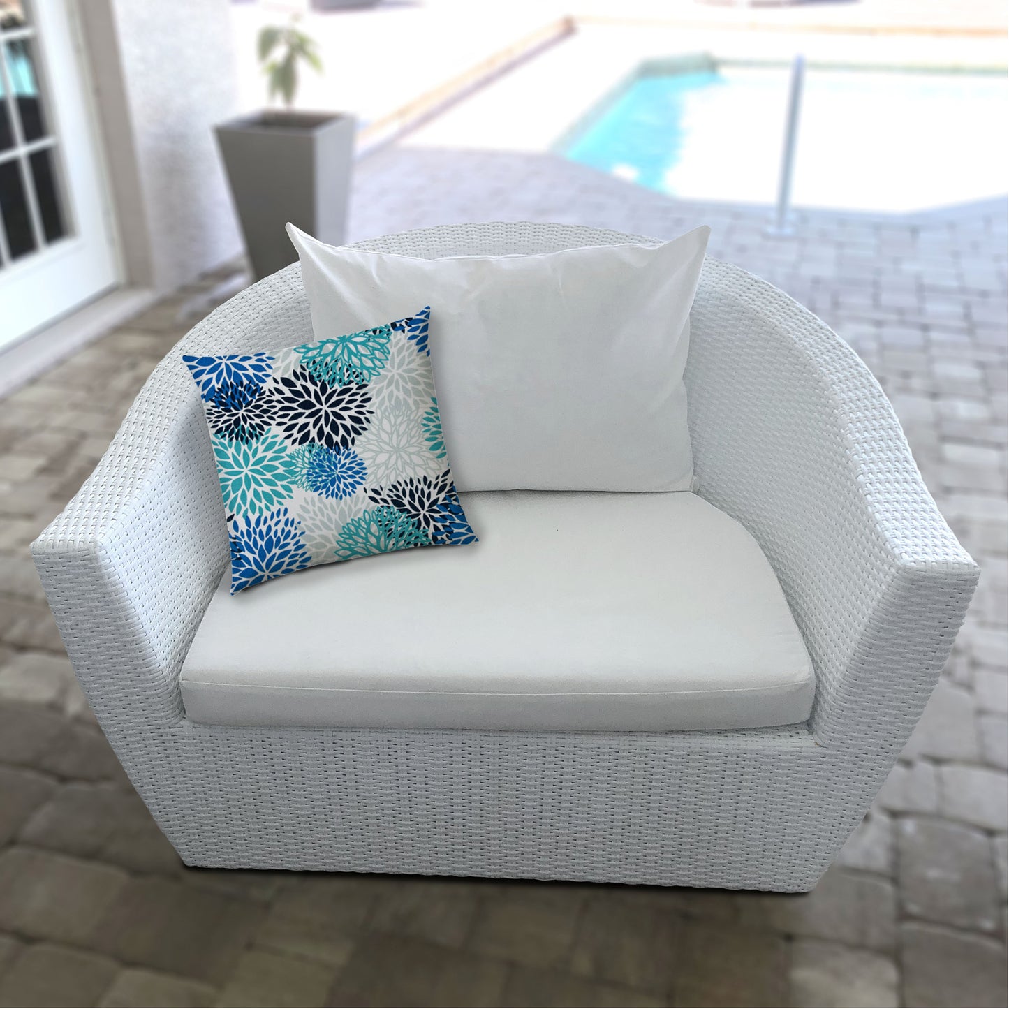 BURSTING BLOOMS Aqua Indoor/Outdoor Pillow - Sewn Closure