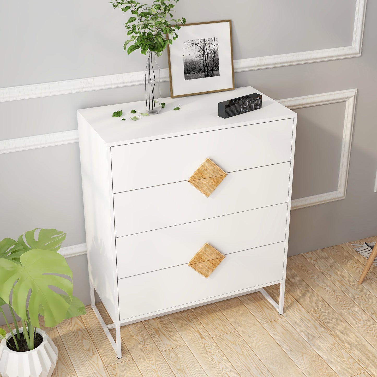 Solid wood special shape square handle design with 4 drawers bedroom furniture dressers