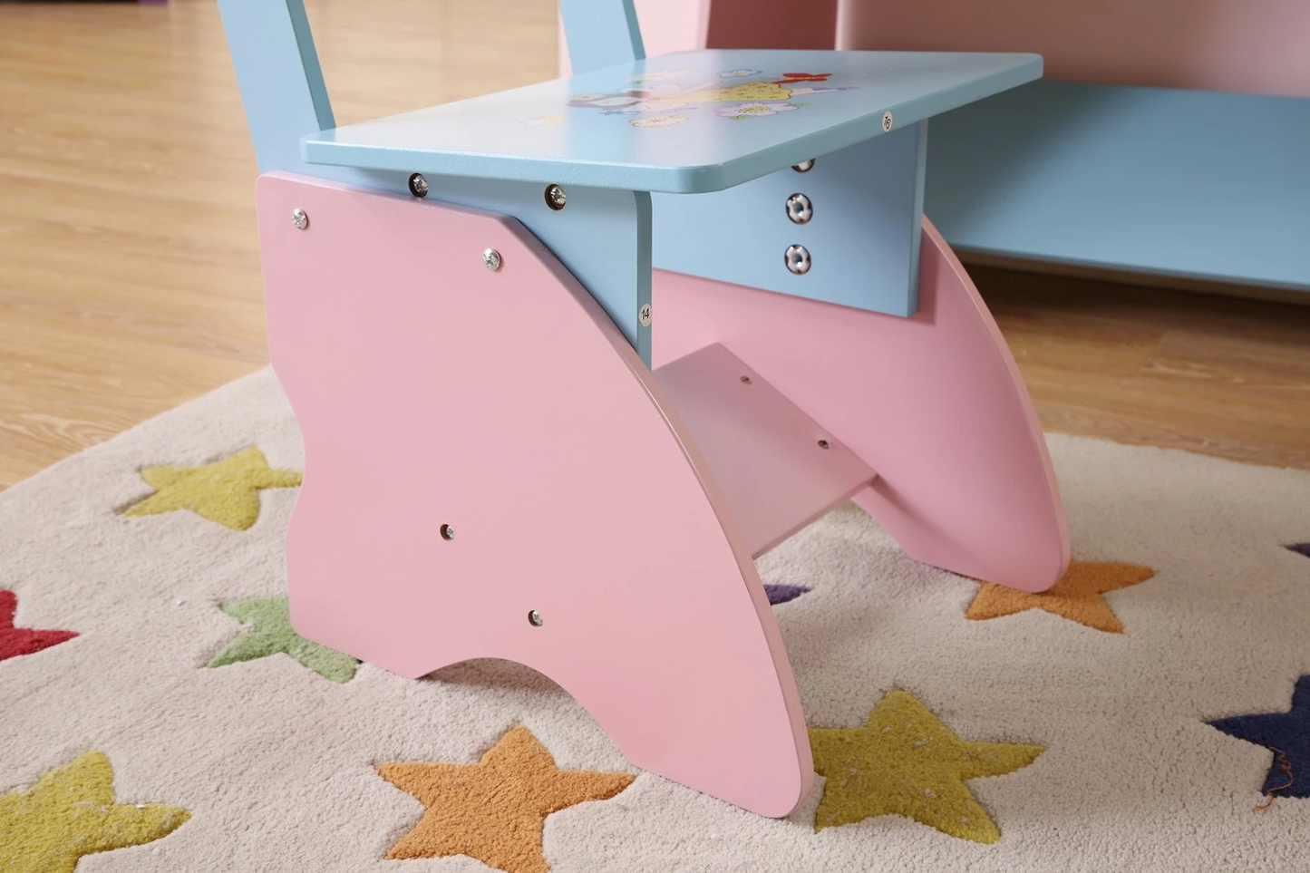 Kids Funnel Olivia the Fairy Girl‘s Dressing Table with Chair