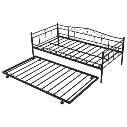 Daybed with trundle