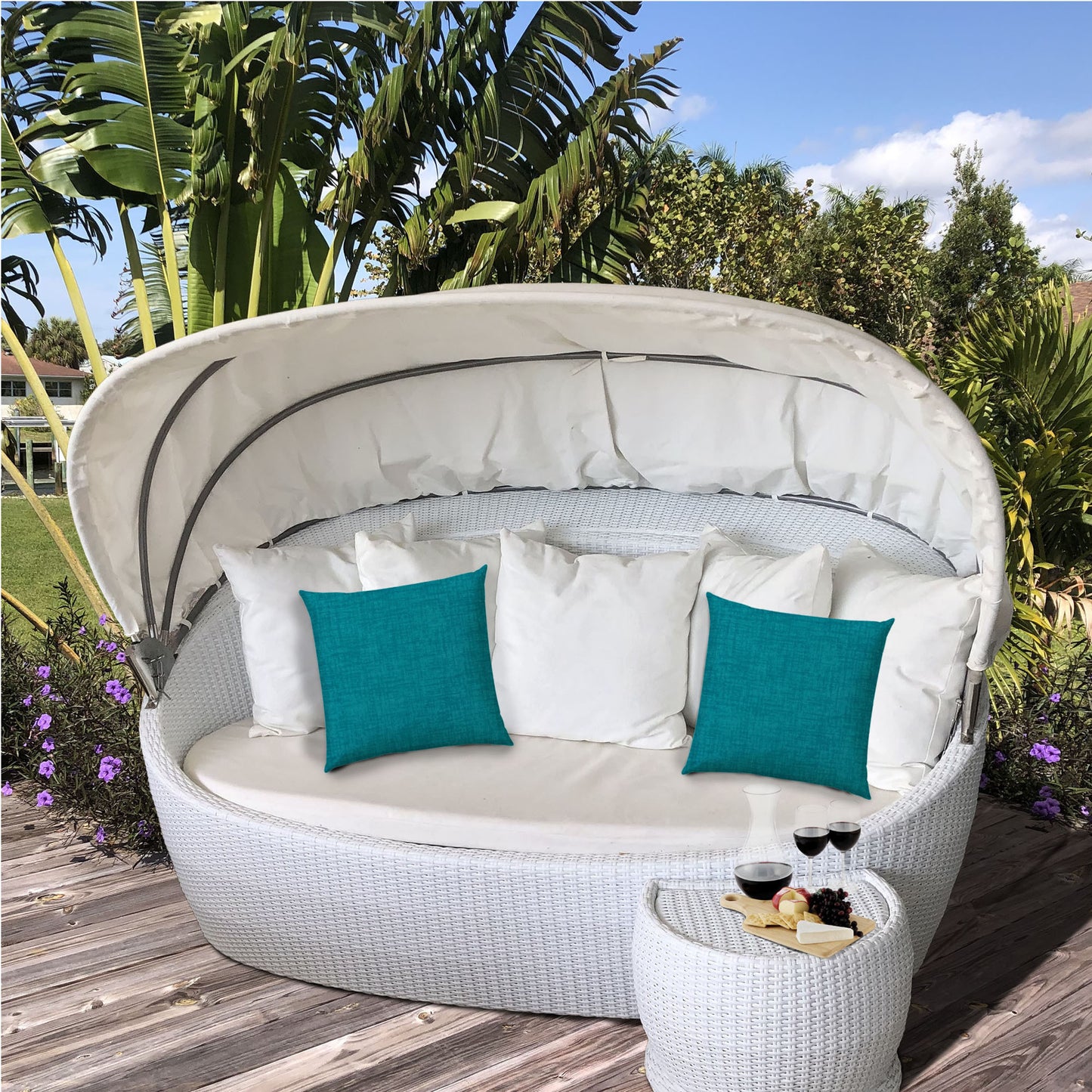 WEAVE Aqua Jumbo Indoor/Outdoor - Zippered Pillow Cover