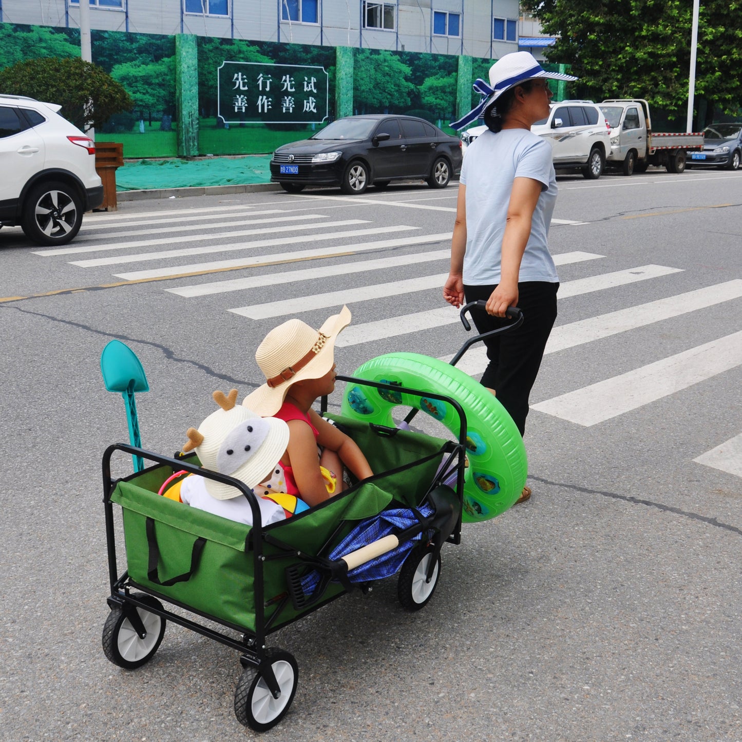 Folding Wagon Garden Shopping Beach Cart (Green)