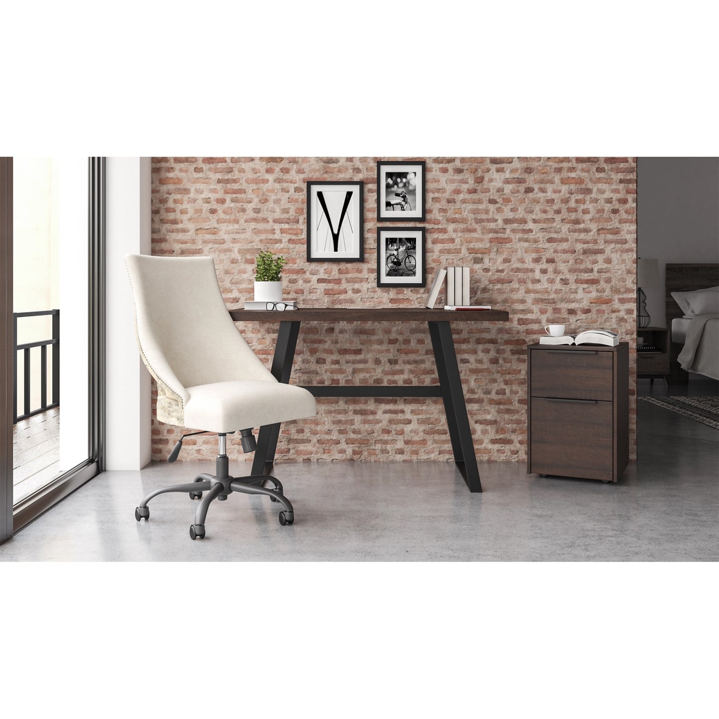 Ashley Camiburg 47" Casual Home Office Desk H283-10