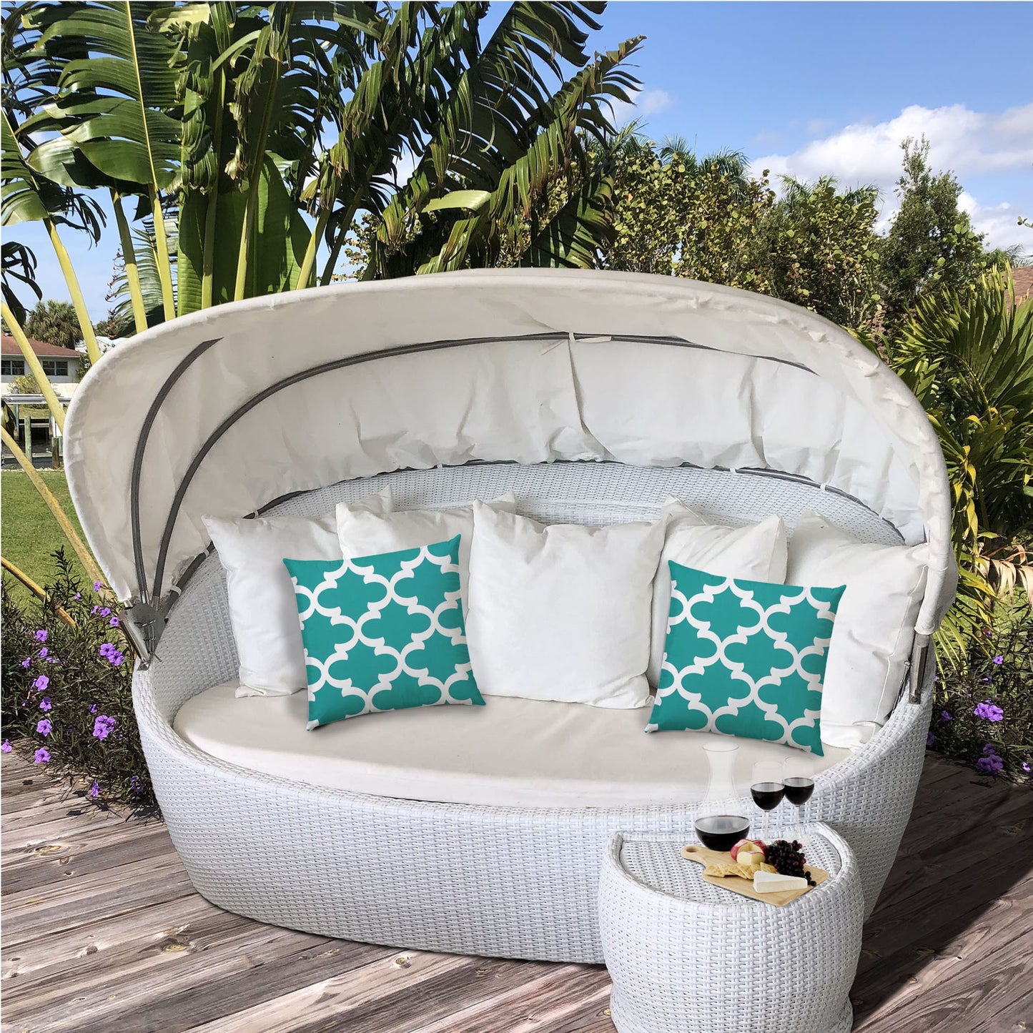 FLANNIGAN Turquoise Jumbo Indoor/Outdoor - Zippered Pillow Cover