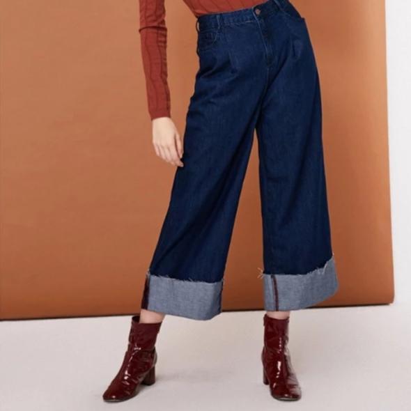 Retro Wide Leg Jeans by White Market