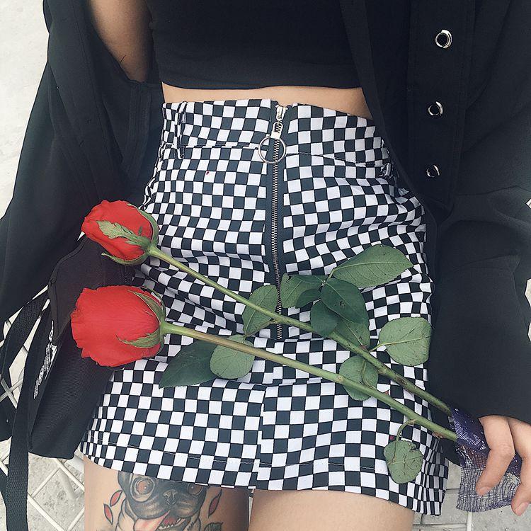 CHECKERBOARD ZIP MINI SKIRT by White Market