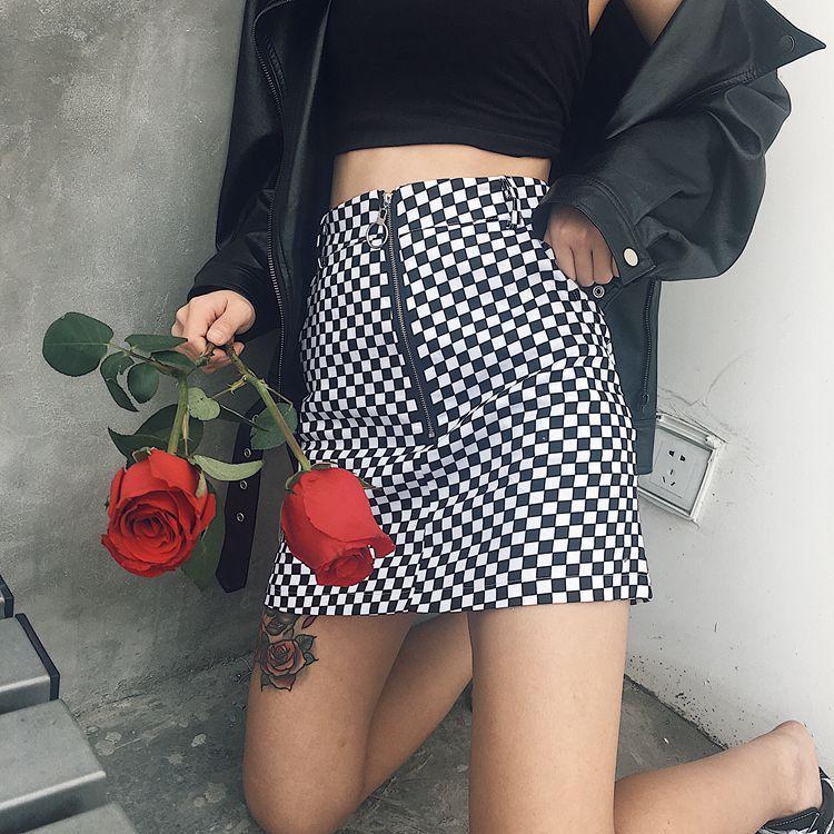 CHECKERBOARD ZIP MINI SKIRT by White Market