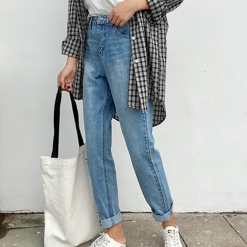 Classic High Waisted 90s Jeans by White Market