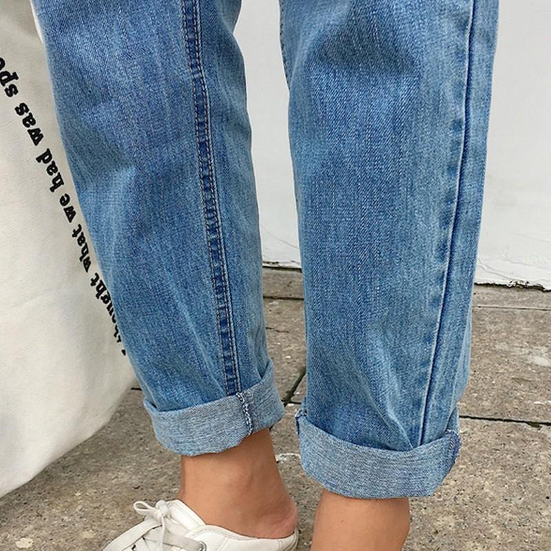 Classic High Waisted 90s Jeans by White Market